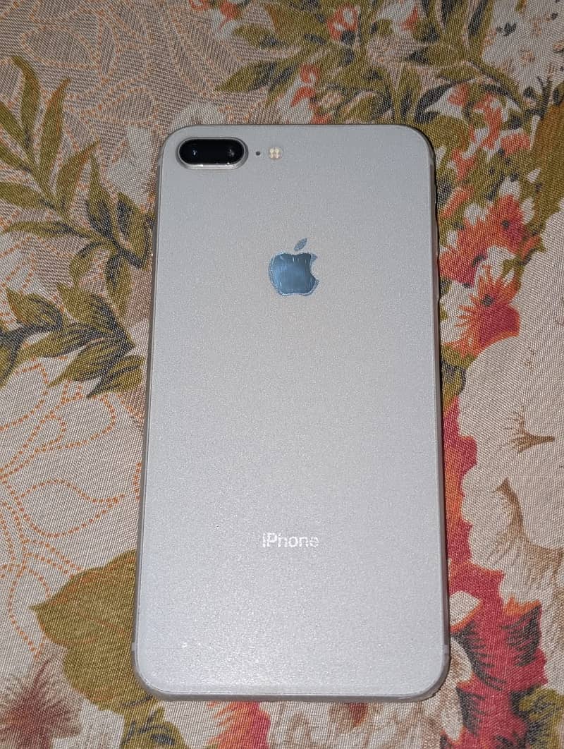 Apple iPhone 8 Plus 0