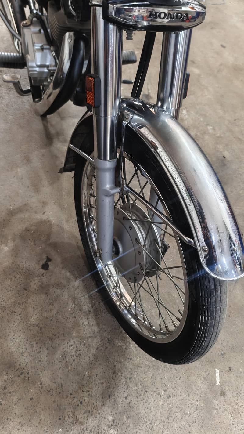 CG:125 model 2024 7