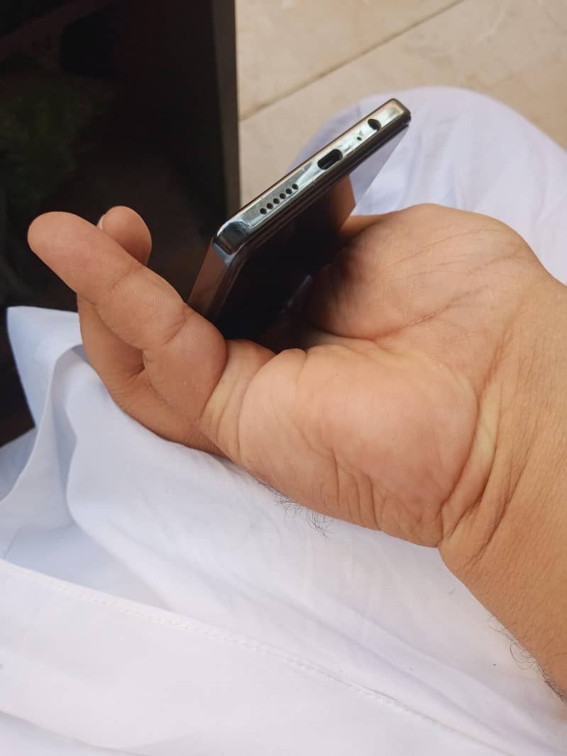 Tecno CAMON 30 7