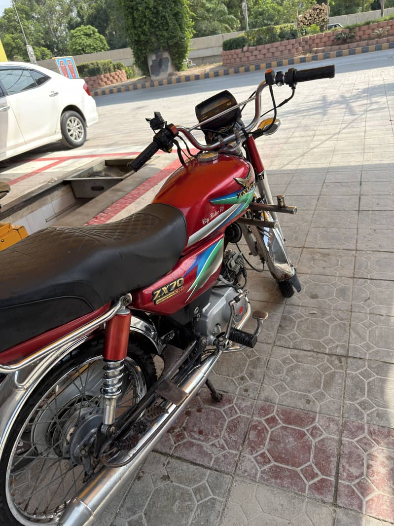 Motorcycle 70 4
