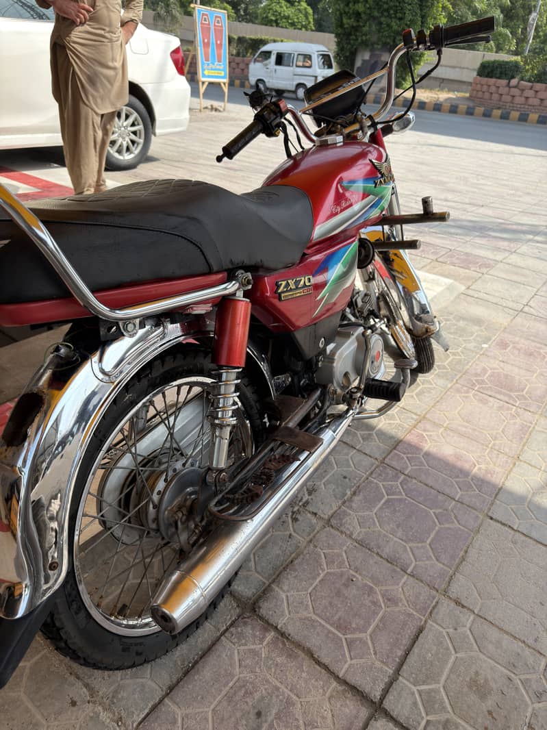 Motorcycle 70 6