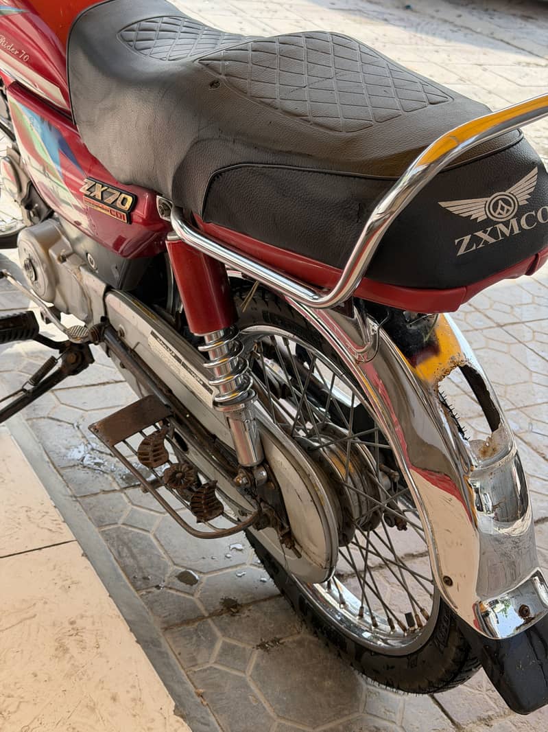 Motorcycle 70 7