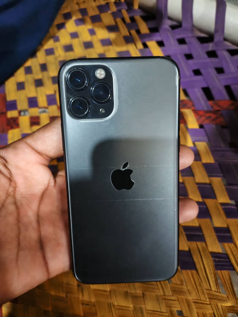 Apple iPhone 11 pro 2