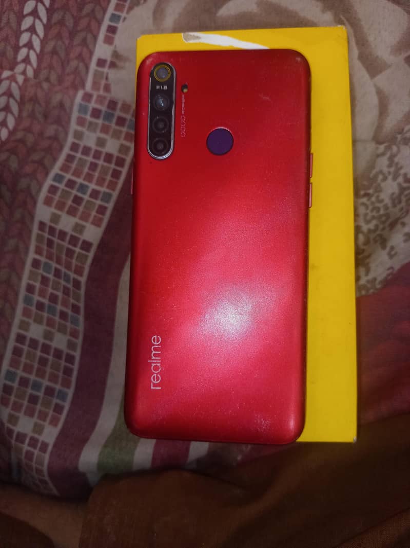 Realme 5 4