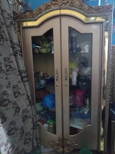 1 sleeping bad , darasingtable devider