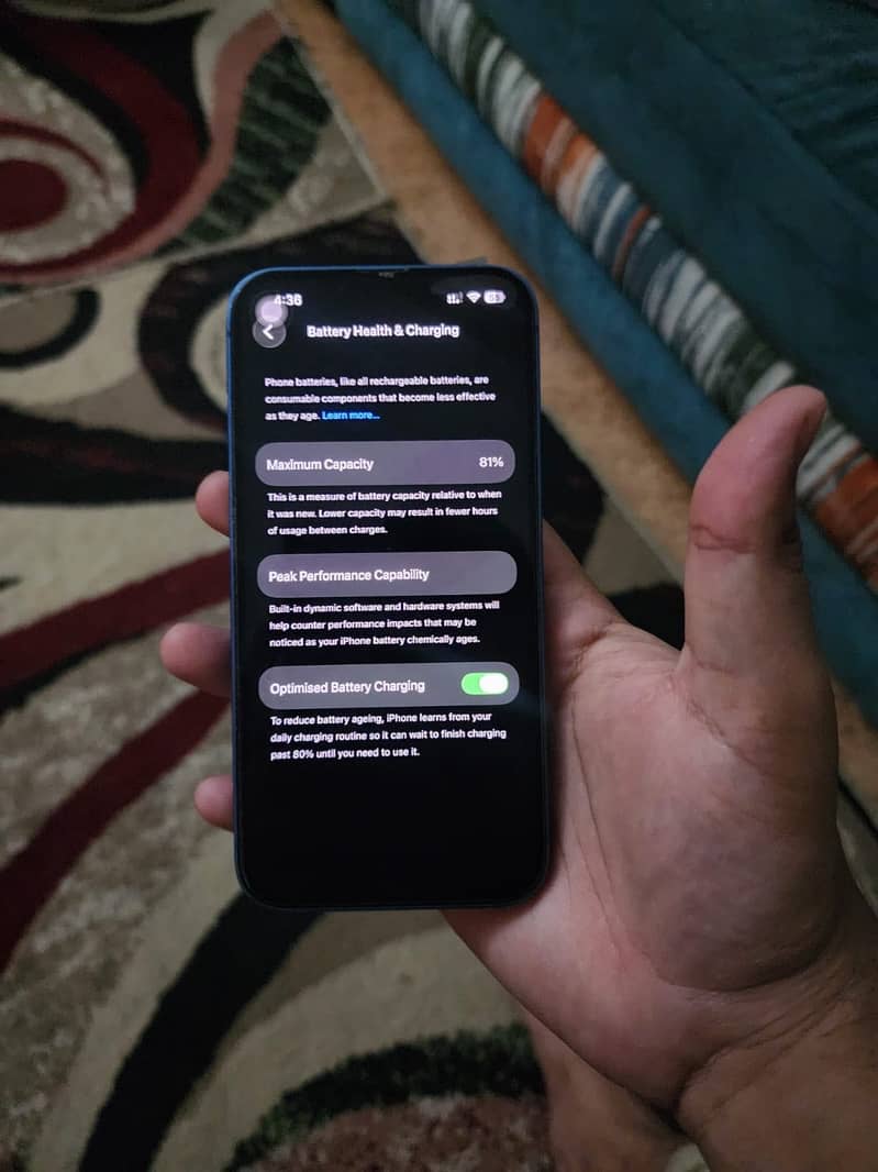 Apple iPhone 13 2