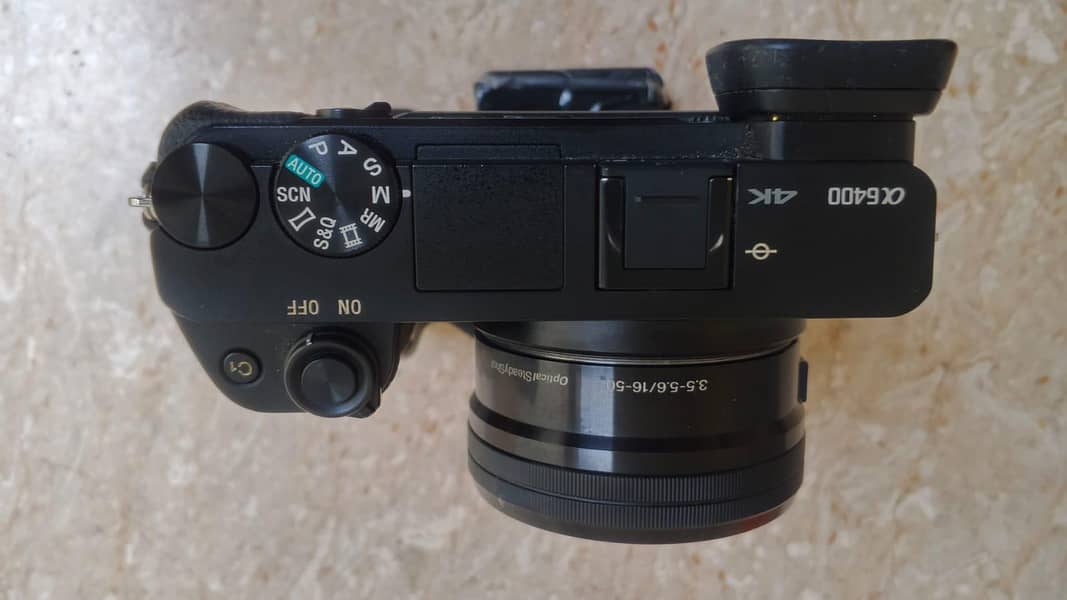 SONY CAMERA A 6400 1