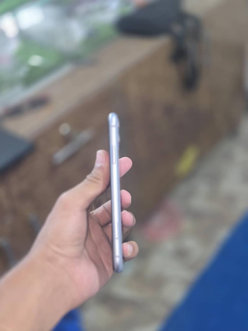 Apple iPhone 11 1