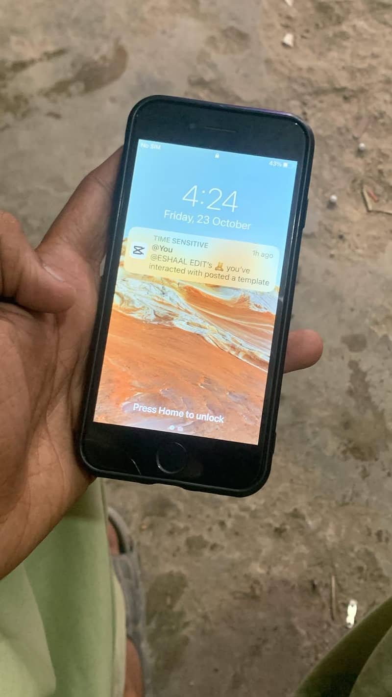 Apple iPhone 7 1