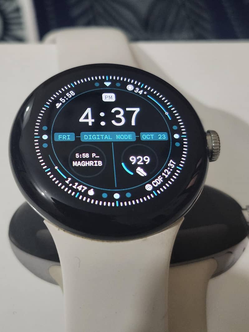 Google Pixel watch 1 Smartwatch 1