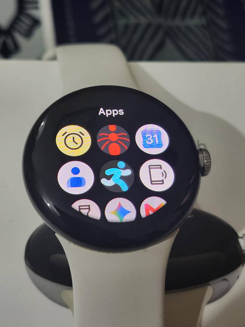 Google Pixel watch 1 Smartwatch 2