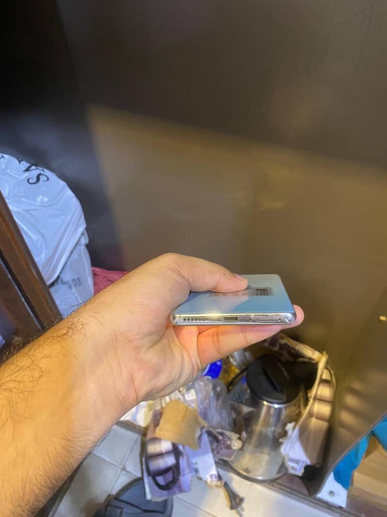 Tecno CAMON 40 Pro 1