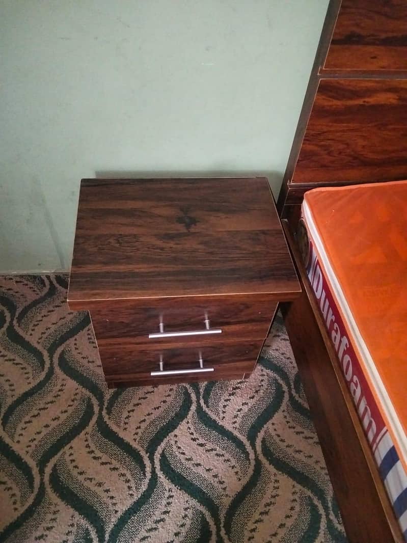 Single bed 4