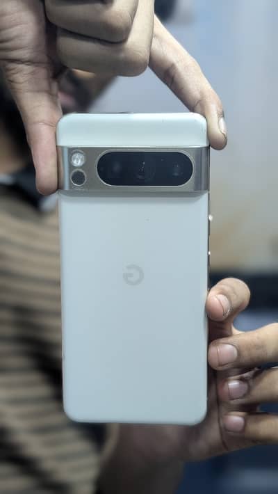 Google Pixel 8 Pro