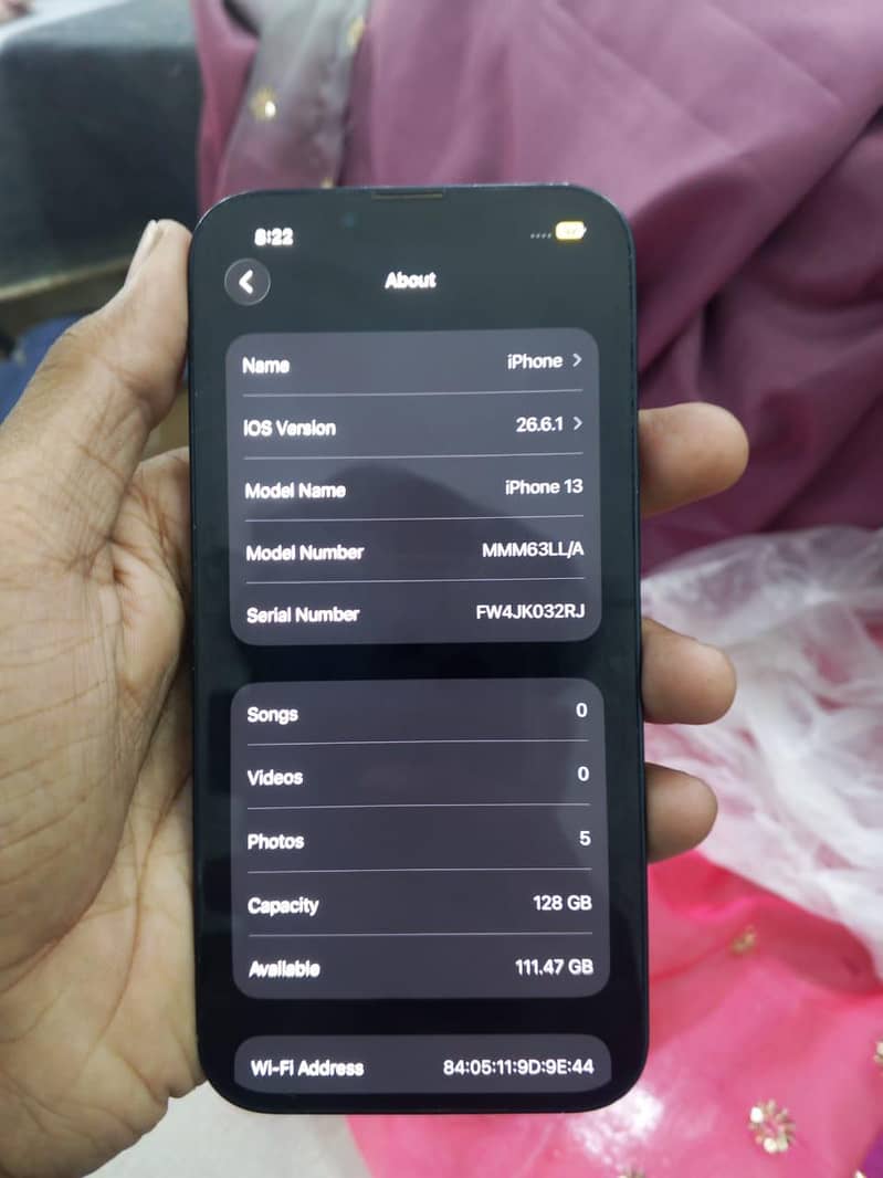 Apple iPhone 13 4
