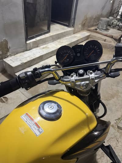 Yamaha ybr 125g