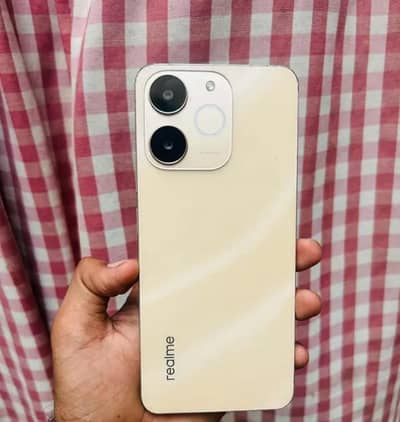 Realme NOT 70