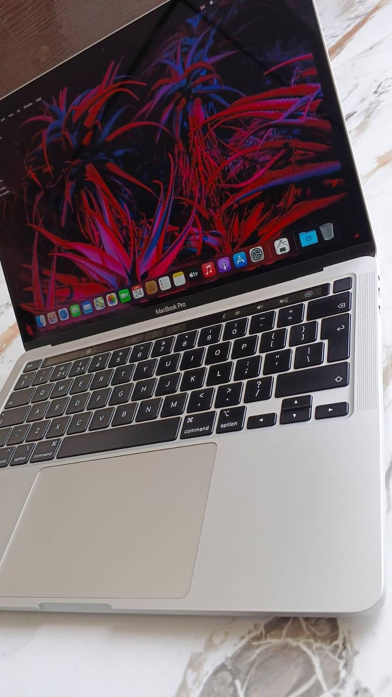 MacBook pro 2020 1
