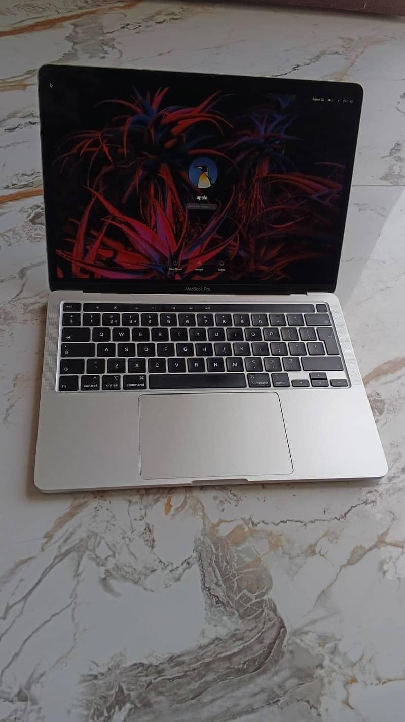 MacBook pro 2020 3