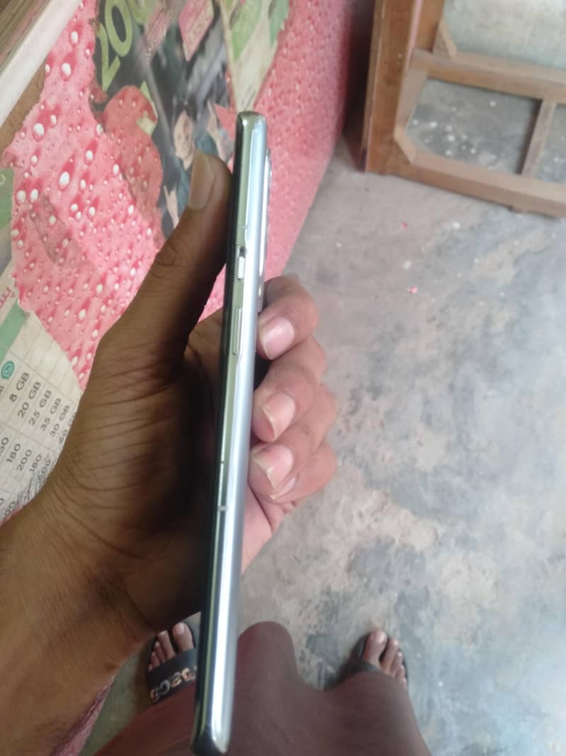 One Plus 9 Pro 4