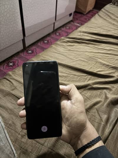 OPPO F21 Pro 5G 8/128 snapdragon processor high performance with best