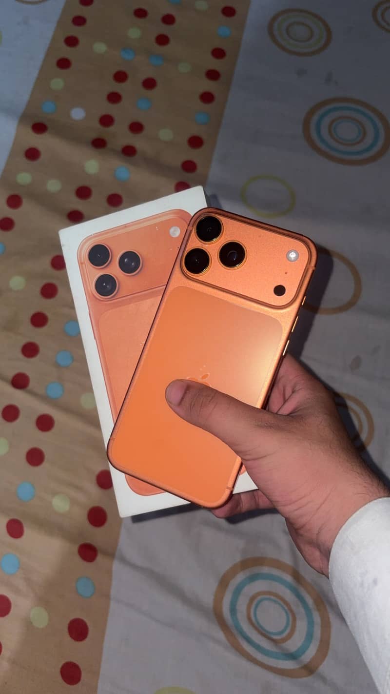 Apple iPhone 17 Pro Max 0
