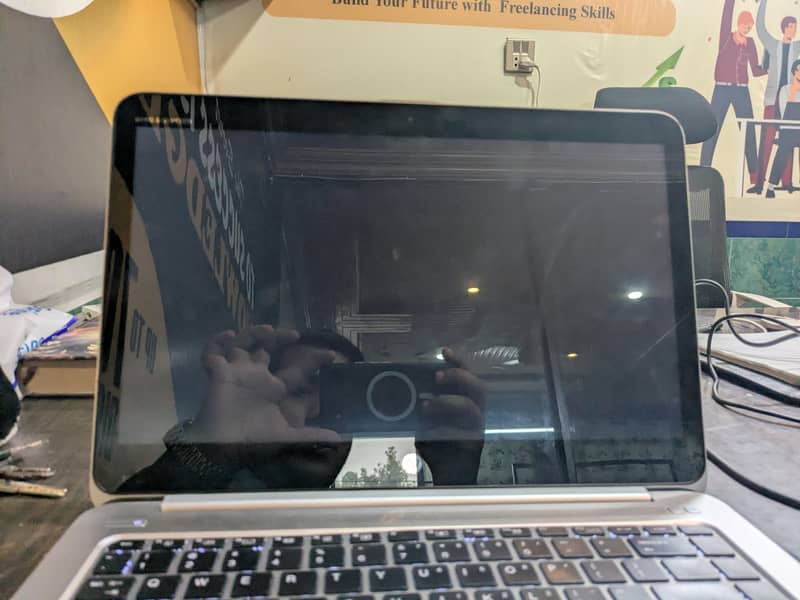 HP FOLIO 1