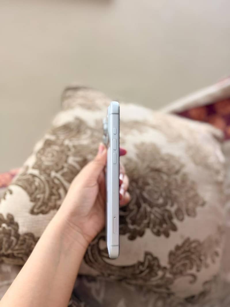 Apple iPhone 17 Pro Max 2