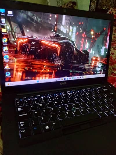 DELL i7 8th laptop 16GB ram 512gb SSD