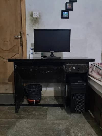 Dell T1700 i5 4th gen 8gb ram 730 graphics