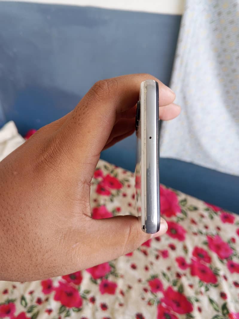Samsung Mobile A32 3