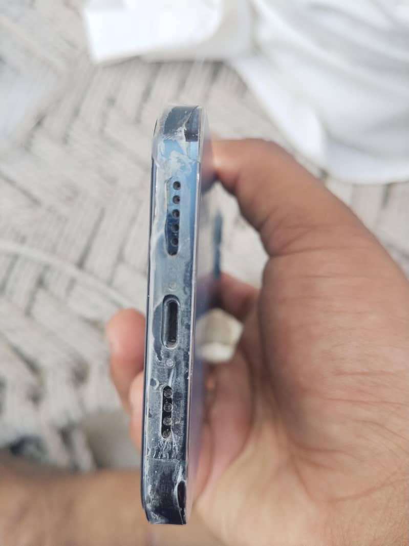 Apple iPhone 12 Pro Max 3