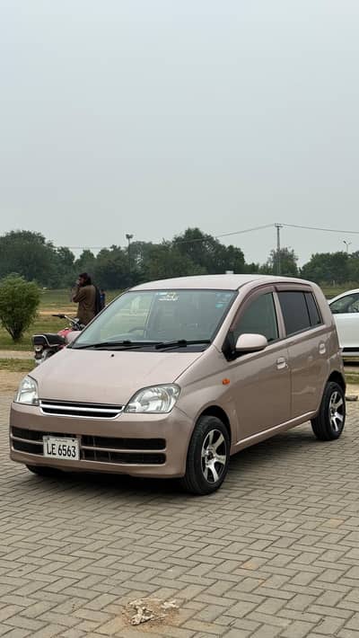 Daihatsu Mira 2006