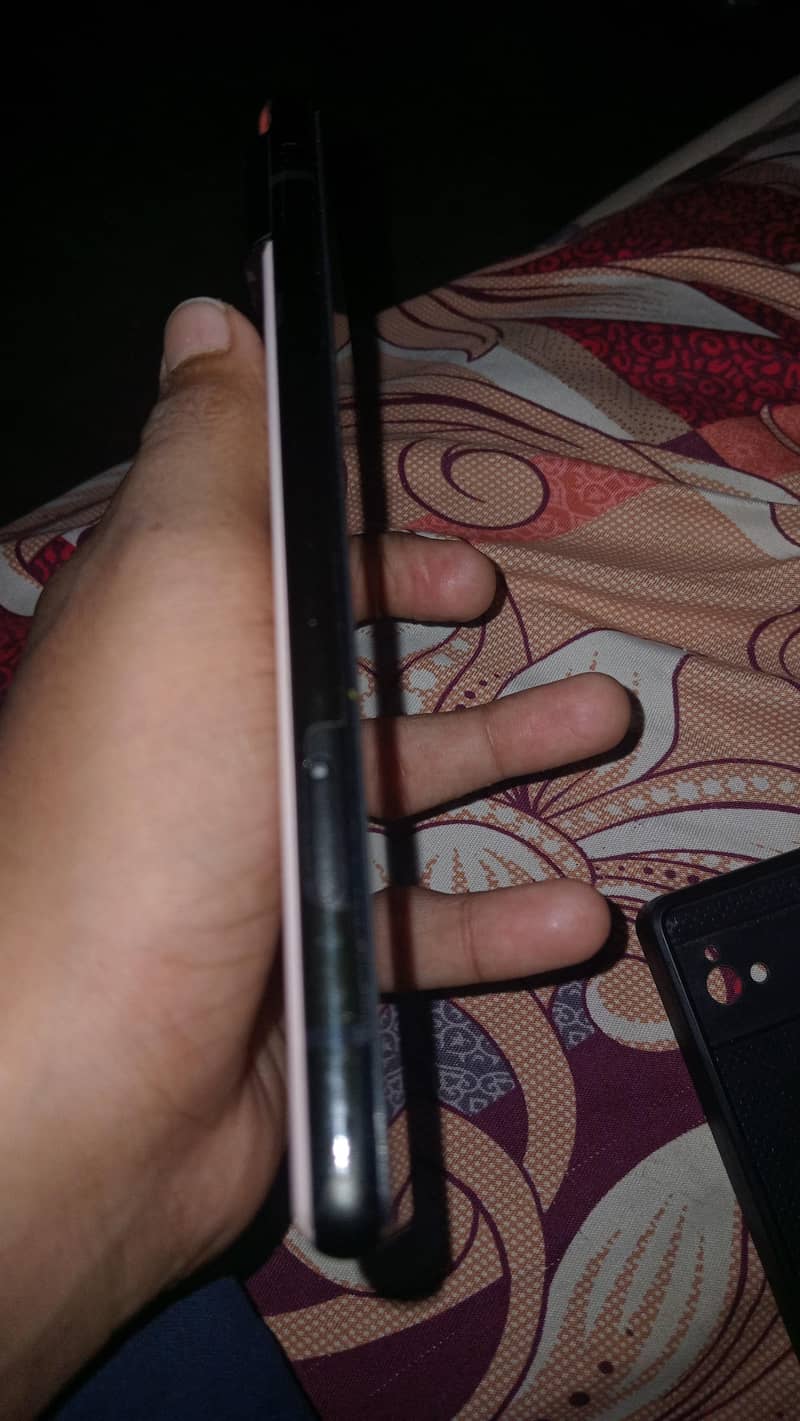 Google Pixel 6 4