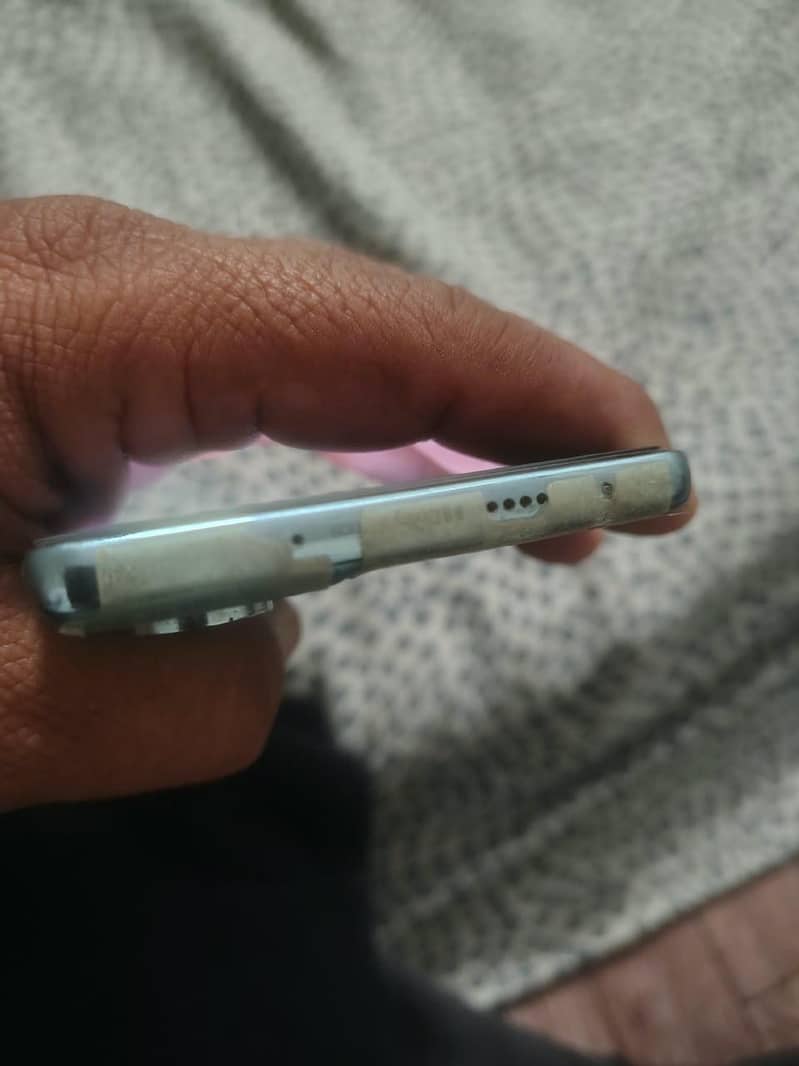 Tecno CAMON 40 8