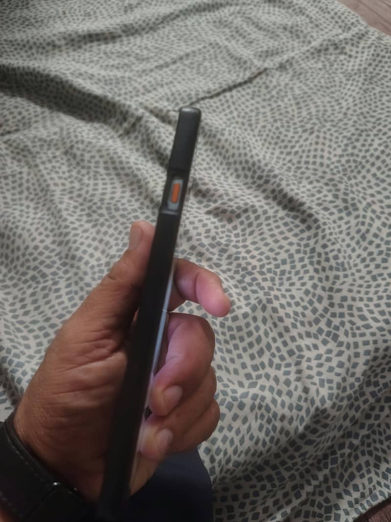 Tecno CAMON 40 18