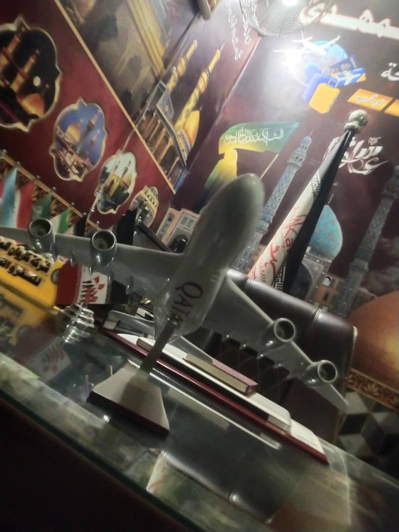 qatar airlines model 1