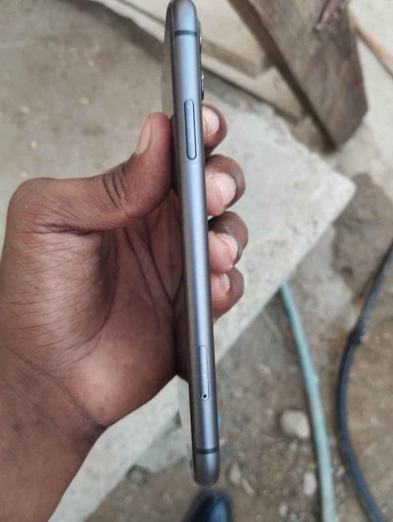 Apple iPhone 11 bypass 3