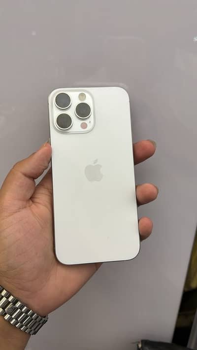 Apple iPhone 16 Pro Max