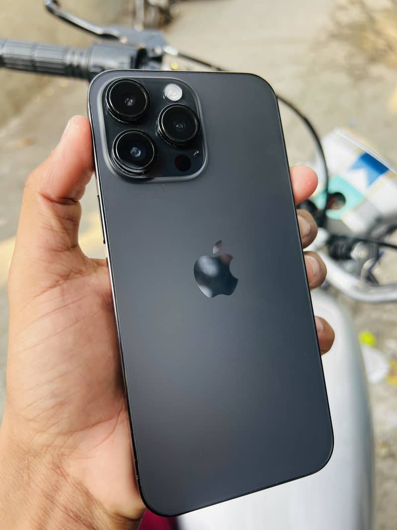 Apple iPhone 14 Pro Max 2