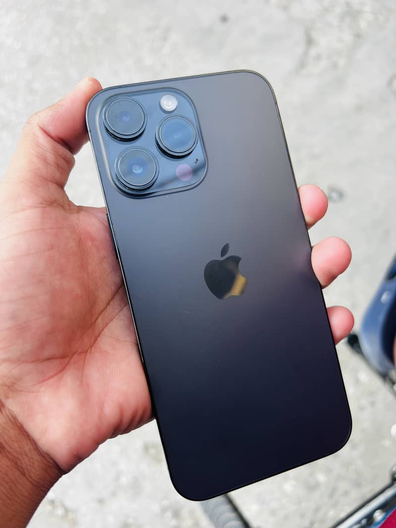 Apple iPhone 14 Pro Max 3