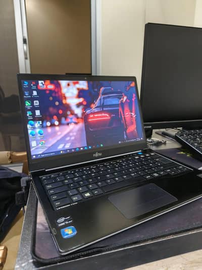 Fujitsu lifebook u series
