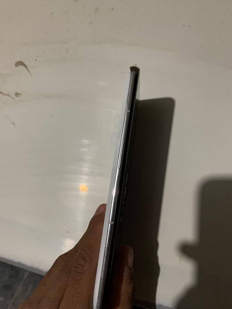 One Plus 10 Pro 1
