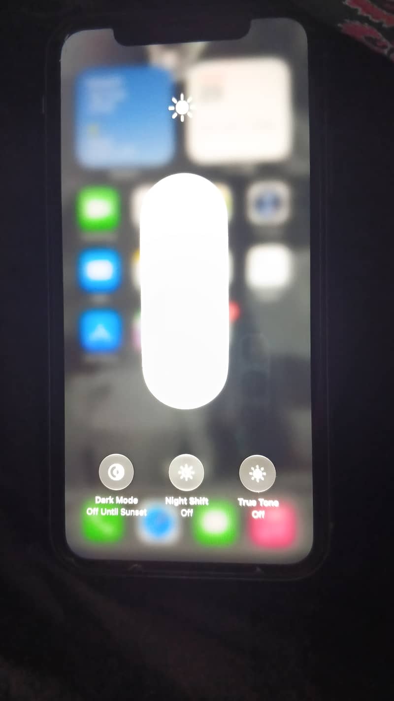 Apple iPhone 11 4
