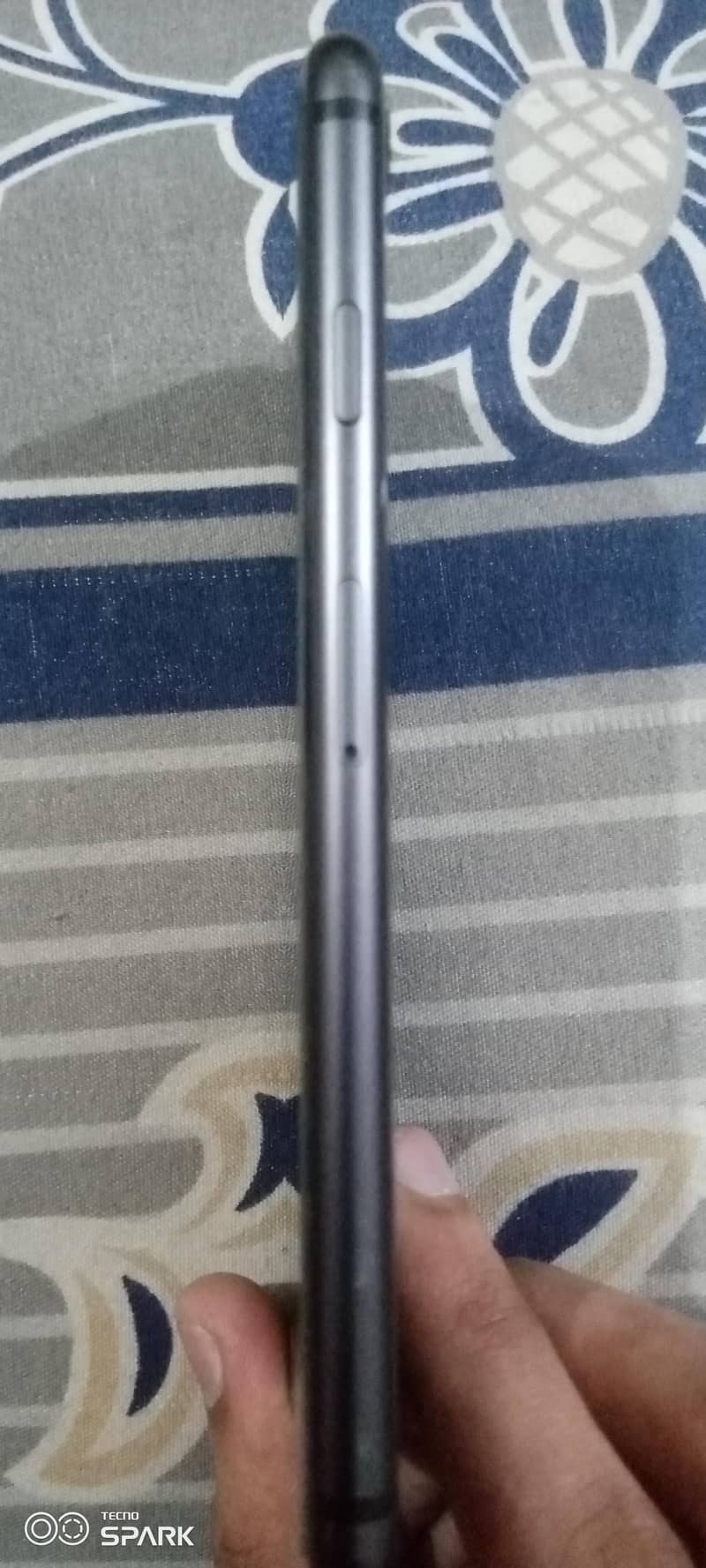 Apple iPhone 8 0