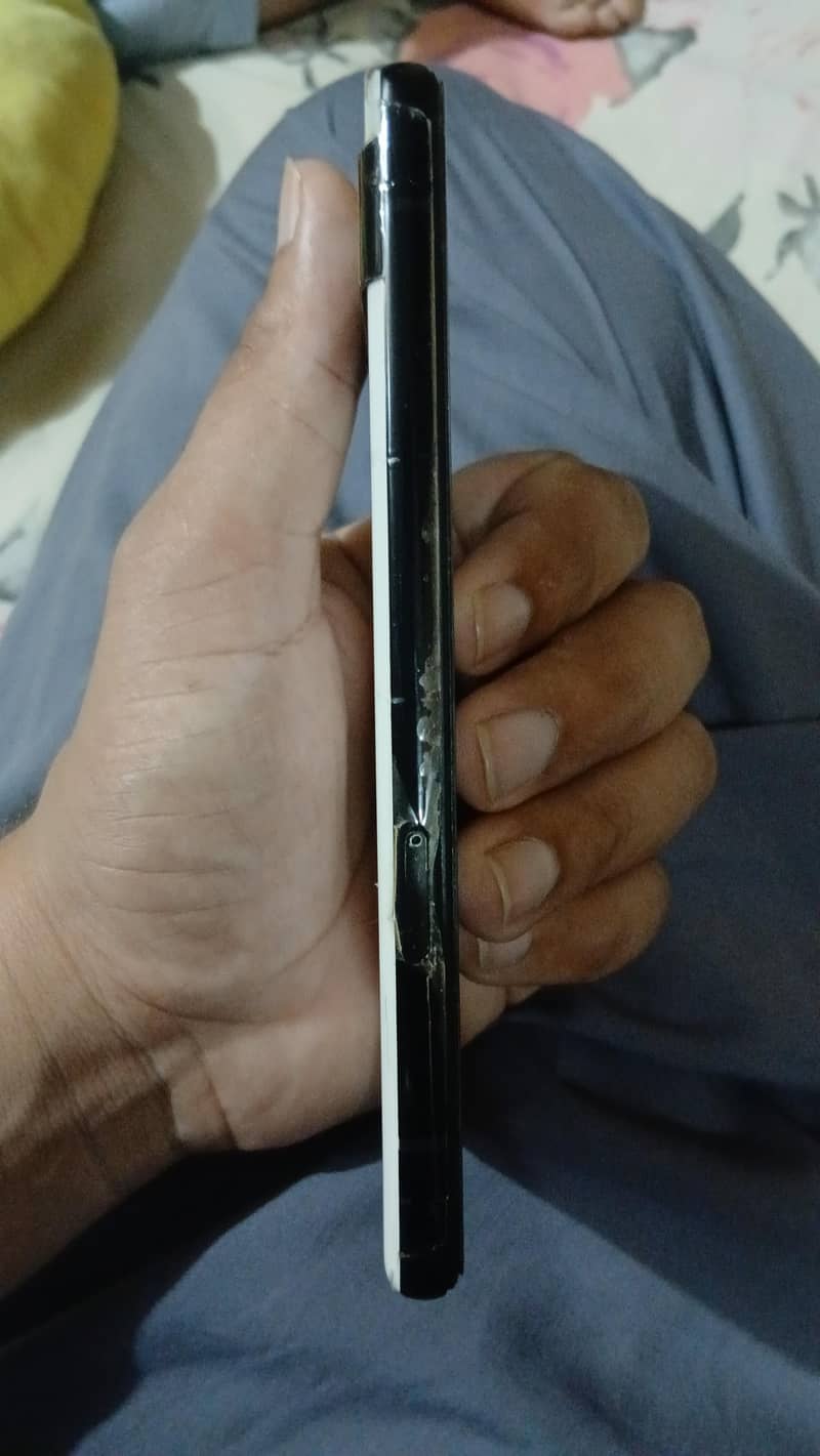 Google Pixel 6a 5