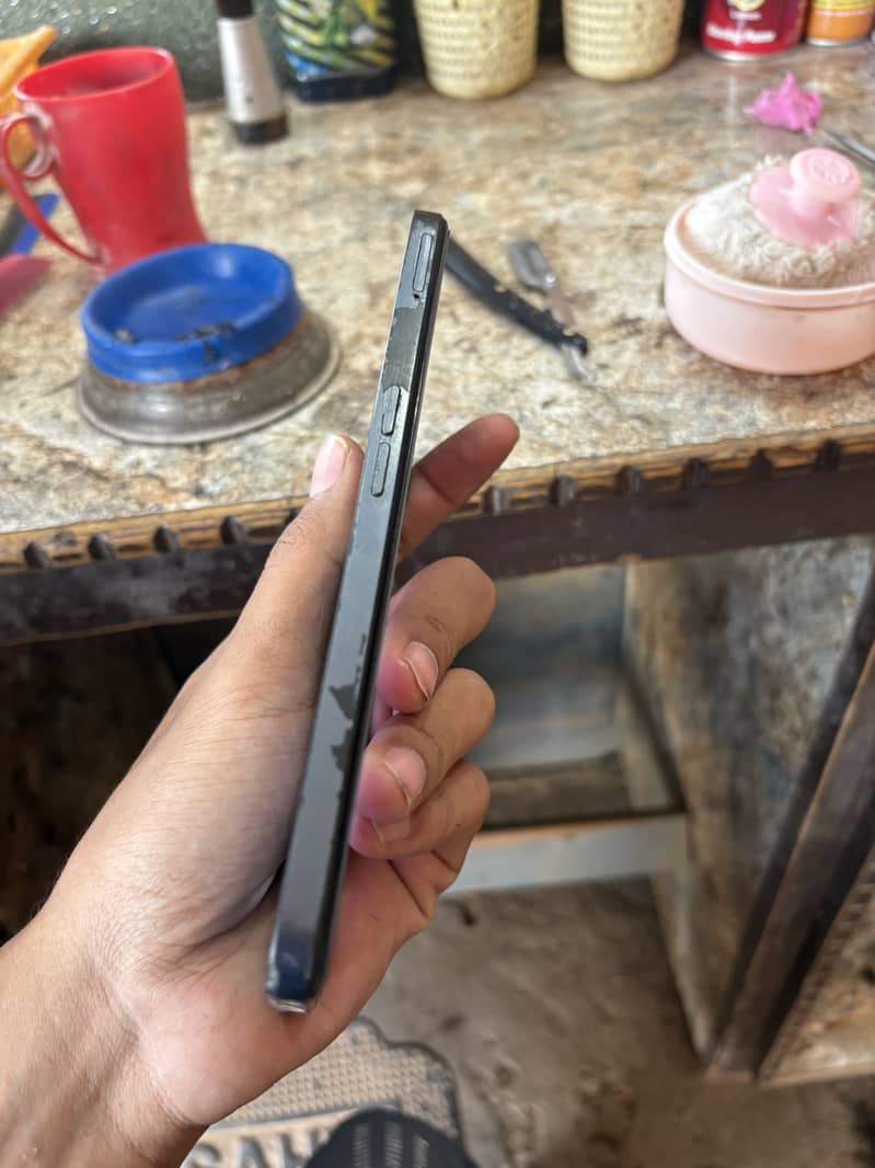 Realme C35 7
