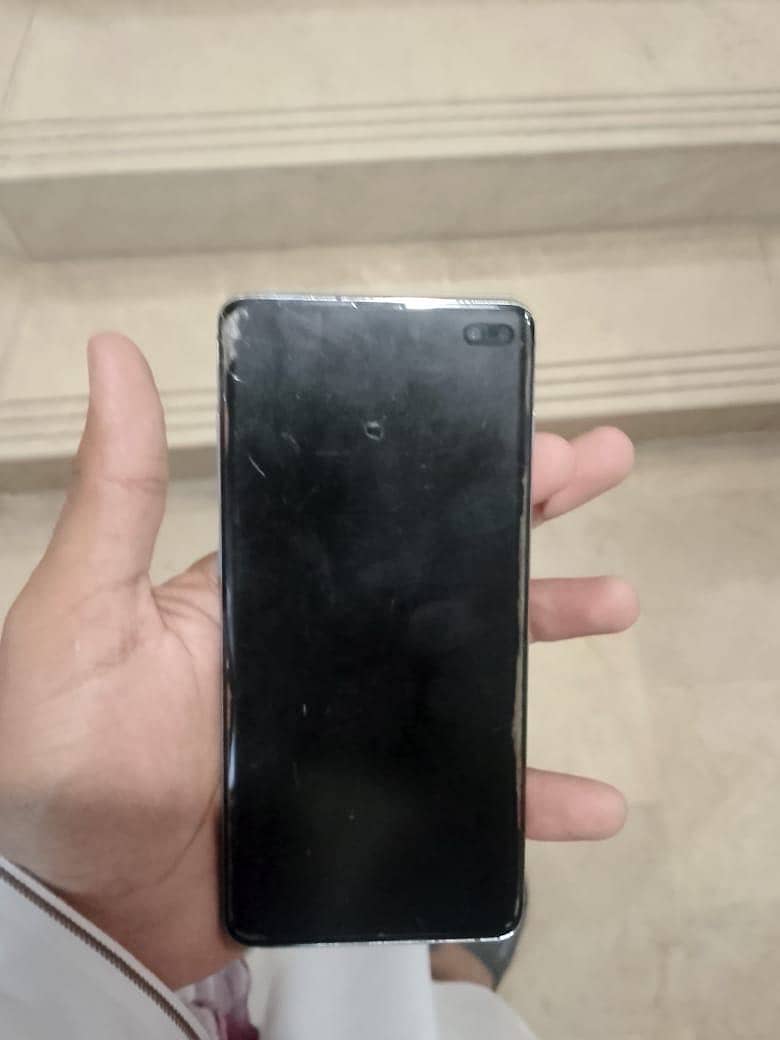 Samsung Mobile S10 Plus 4