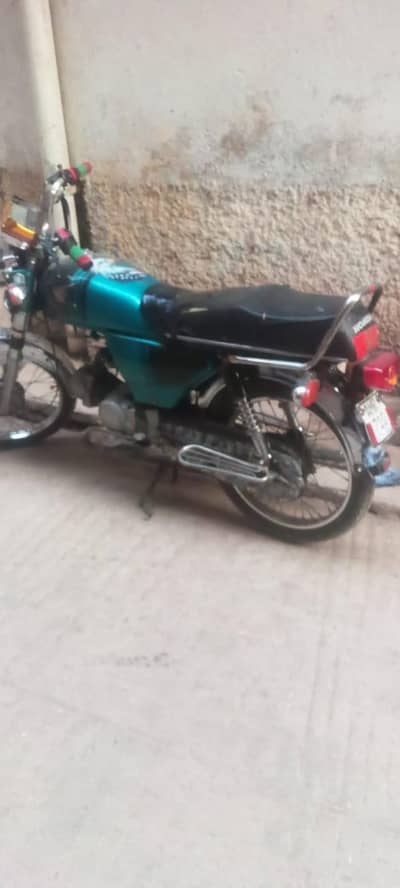 United 70cc 2016 Model, Original Documents Rs. 35,000