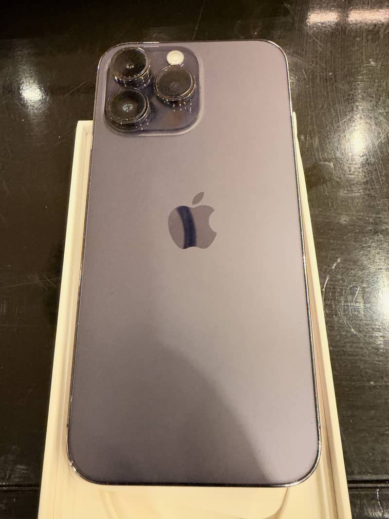 Apple iPhone 14 Pro Max 1